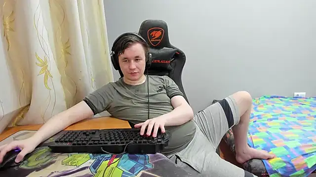 iliaskrislove live cam on StripChat