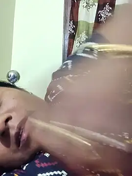 yamini1431 webcam