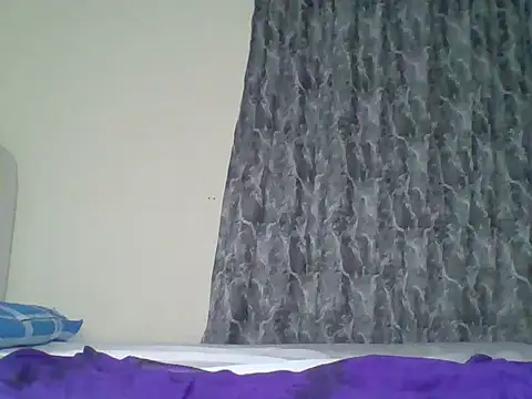 Belle_bubbles webcam