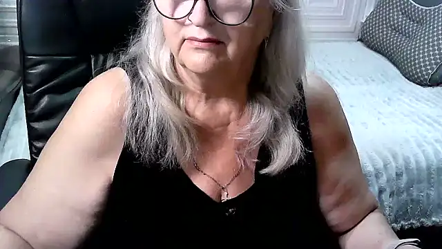 LolkaAlyss webcam