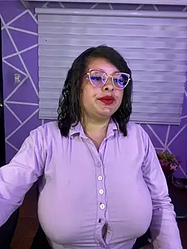 MiiaaJoness
