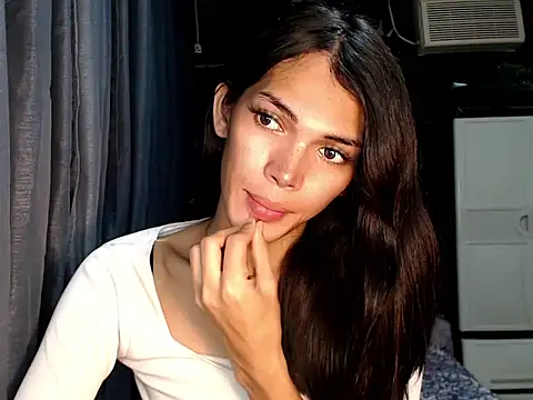 GORGEOUS_CARMEE webcam