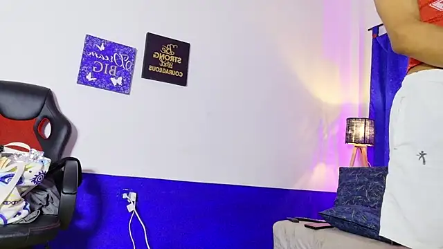 kaia_finn webcam