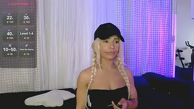 SarahRaynex webcam