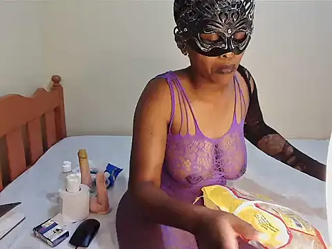 Luna_en_Gee webcam