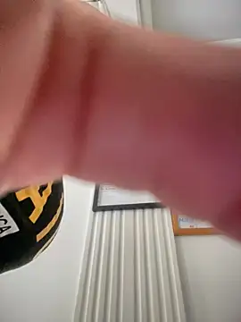 SiennaChalmers webcam