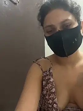 kavyq3791 live cam on StripChat