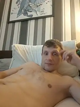 BigDmasked live cam on StripChat
