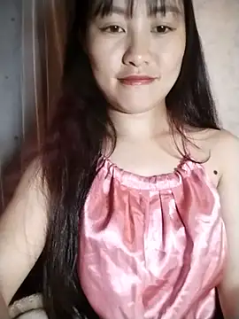 Cherry-squirtt live cam on StripChat