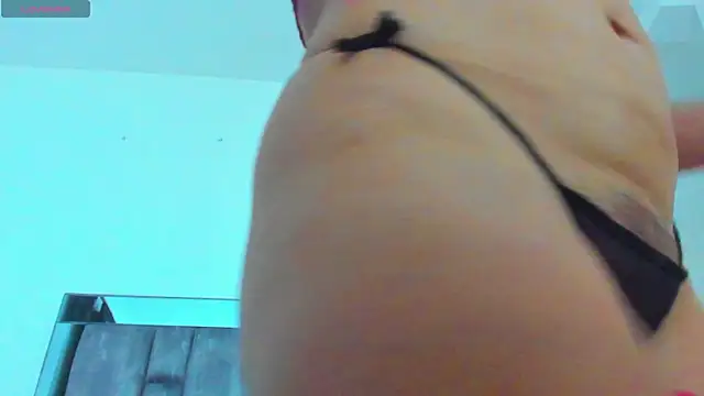 alyssia_ocean webcam