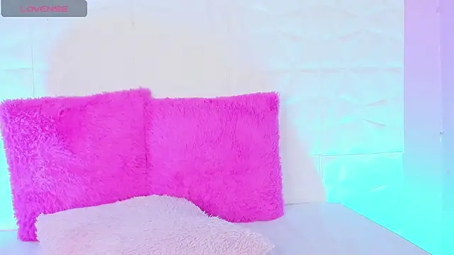 Ema_Jackson webcam
