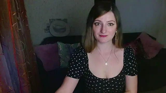 Arielsssplash live cam on StripChat