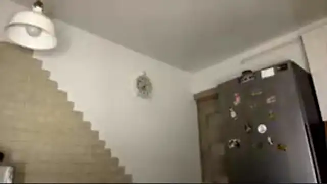 ZaraGuyette webcam