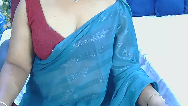 Mallu_Manisha live cam on StripChat