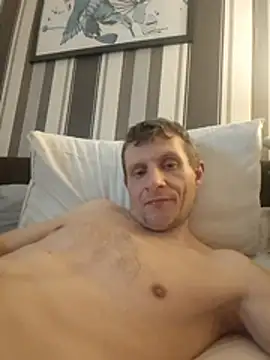 BigDmasked webcam