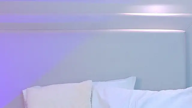 NaomiKlarc live cam on StripChat