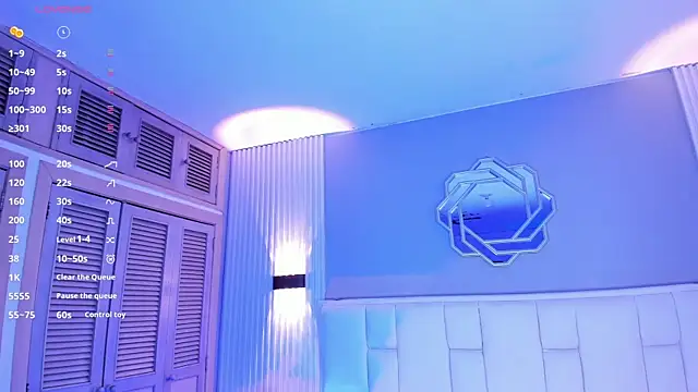 NanaOsaky live cam on StripChat