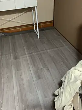Mina048 webcam