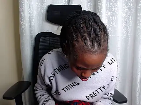 pureelegance_petite webcam