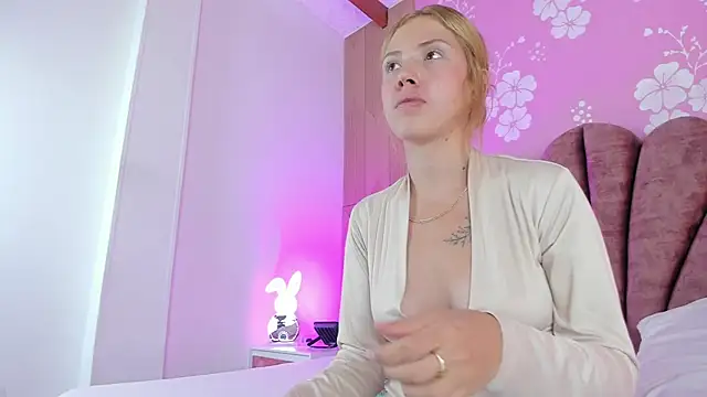 violetsmith1_ webcam