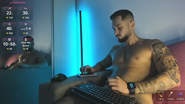 nicholasX1 webcam