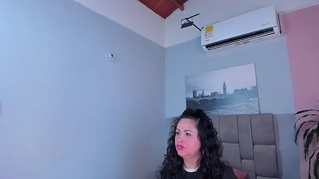 hanny_milf webcam