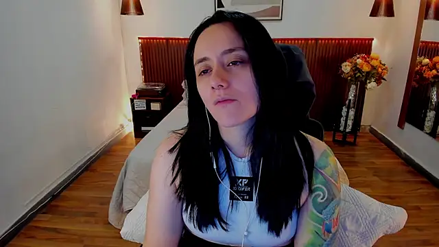 KatherineBond webcam