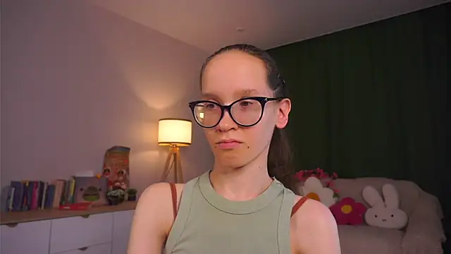BettyBrowni webcam