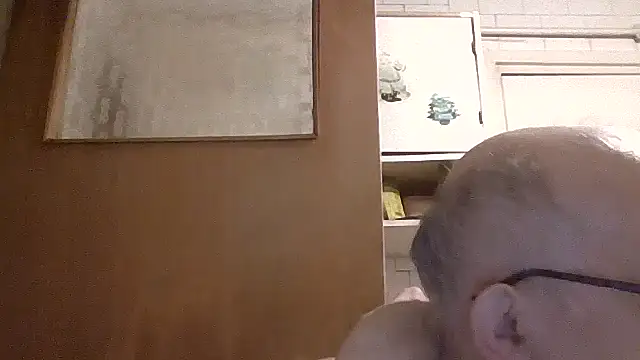 mariusica1@xh webcam
