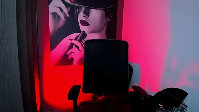 QueenOfHaze webcam