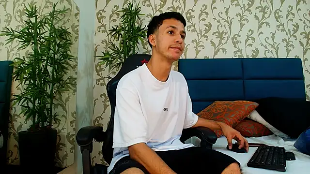 Marcus_Jeron webcam