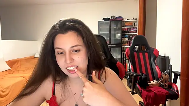 SweetFenomen67 webcam