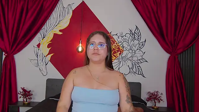 Lia_Avalon webcam