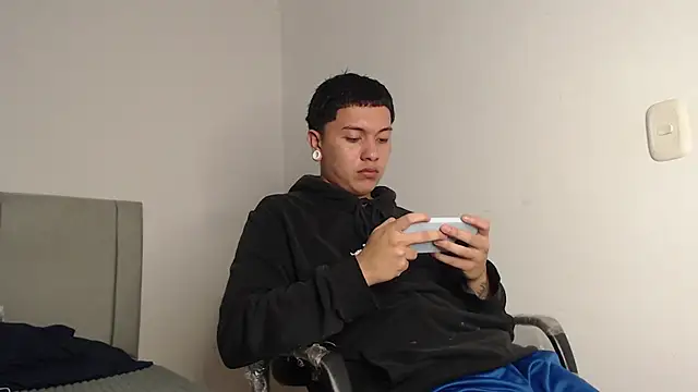 Owenn__blueee live cam on StripChat