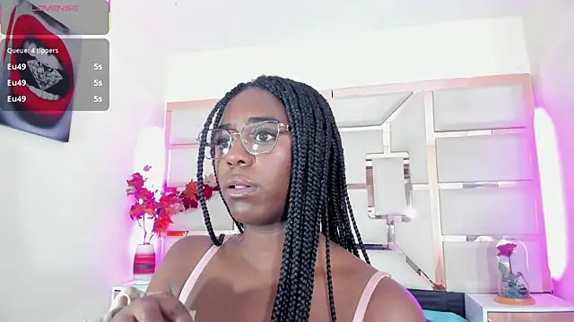 mila_fosterr webcam