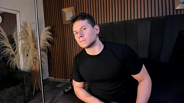 Izui_Pierce webcam