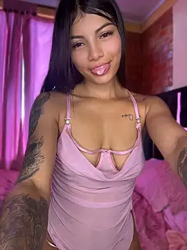 NatashaaSweet_ webcam