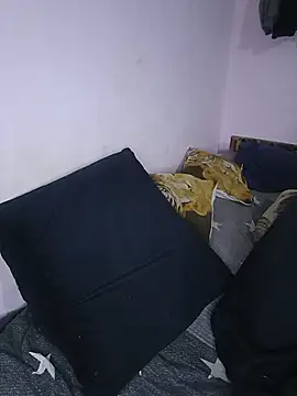 TryingExpiry webcam