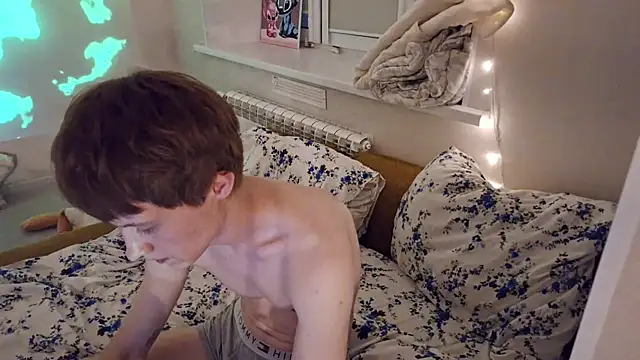 Danielluv67 live cam on StripChat
