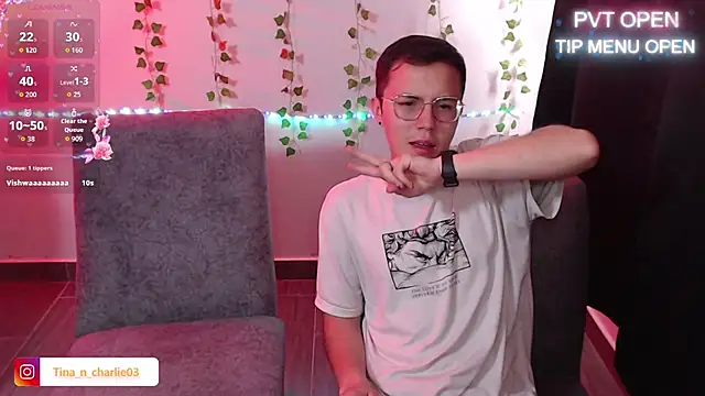 Tina_4_Charlie webcam