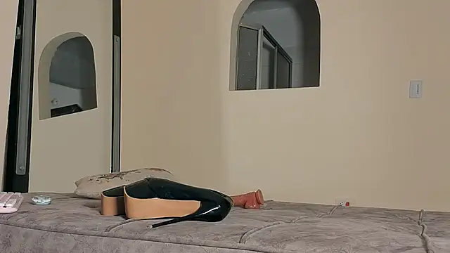 JustClaree webcam