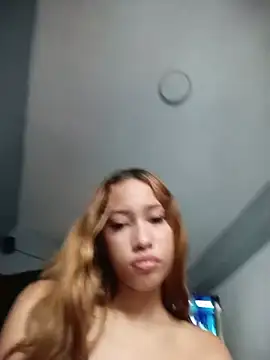 shanty_252525 live cam on StripChat