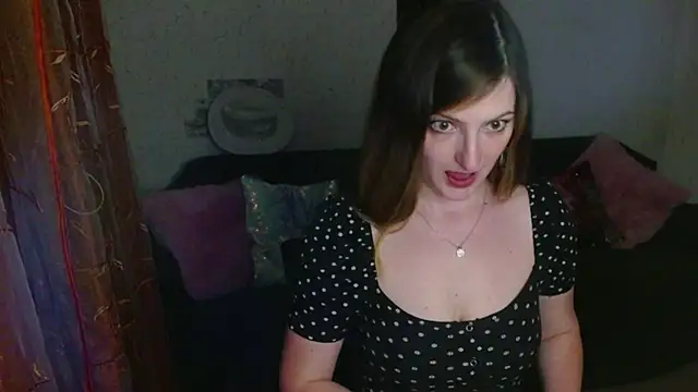 Arielsssplash live cam on StripChat