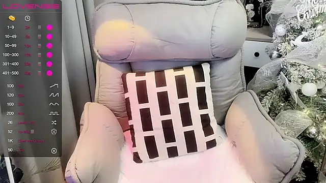 Monica-666888- webcam