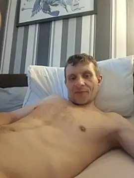 BigDmasked live cam on StripChat