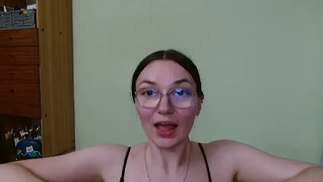 LooveELLYx webcam