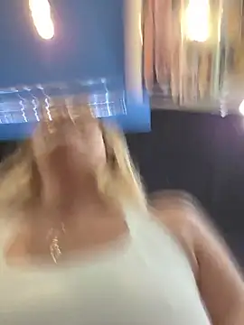 NikkiBlisss webcam