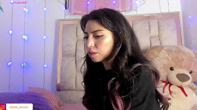 natalie_jaensen live cam on StripChat