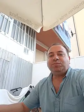 gladieitore live cam on StripChat