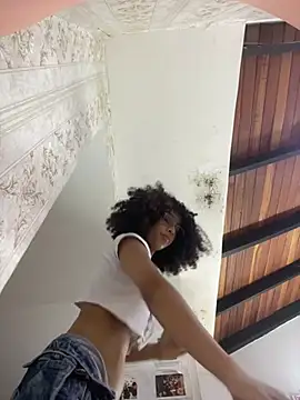 CamilaJohnston webcam